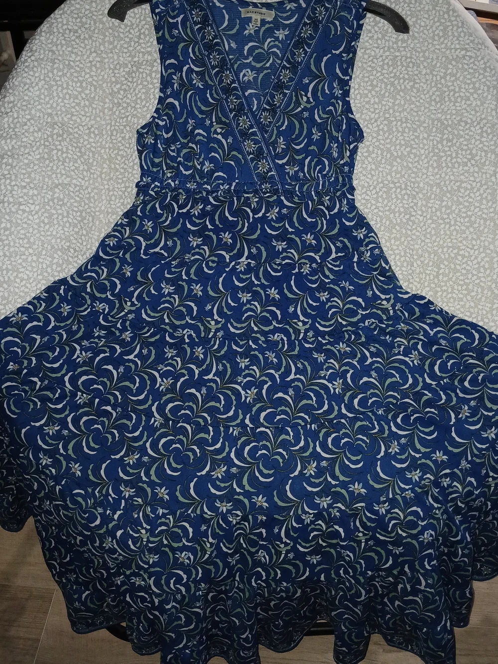 Max Studio Navy Green and White Sleeveless Floral Daisy V Neck  Dress Sz XS